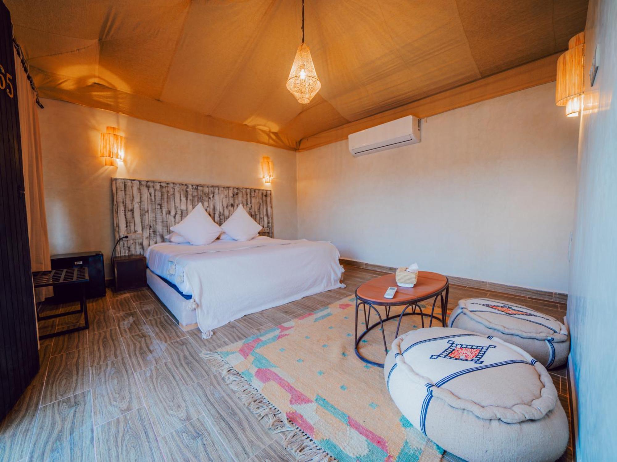 Le Bedouin Agafay Villa Marrakesh Bagian luar foto