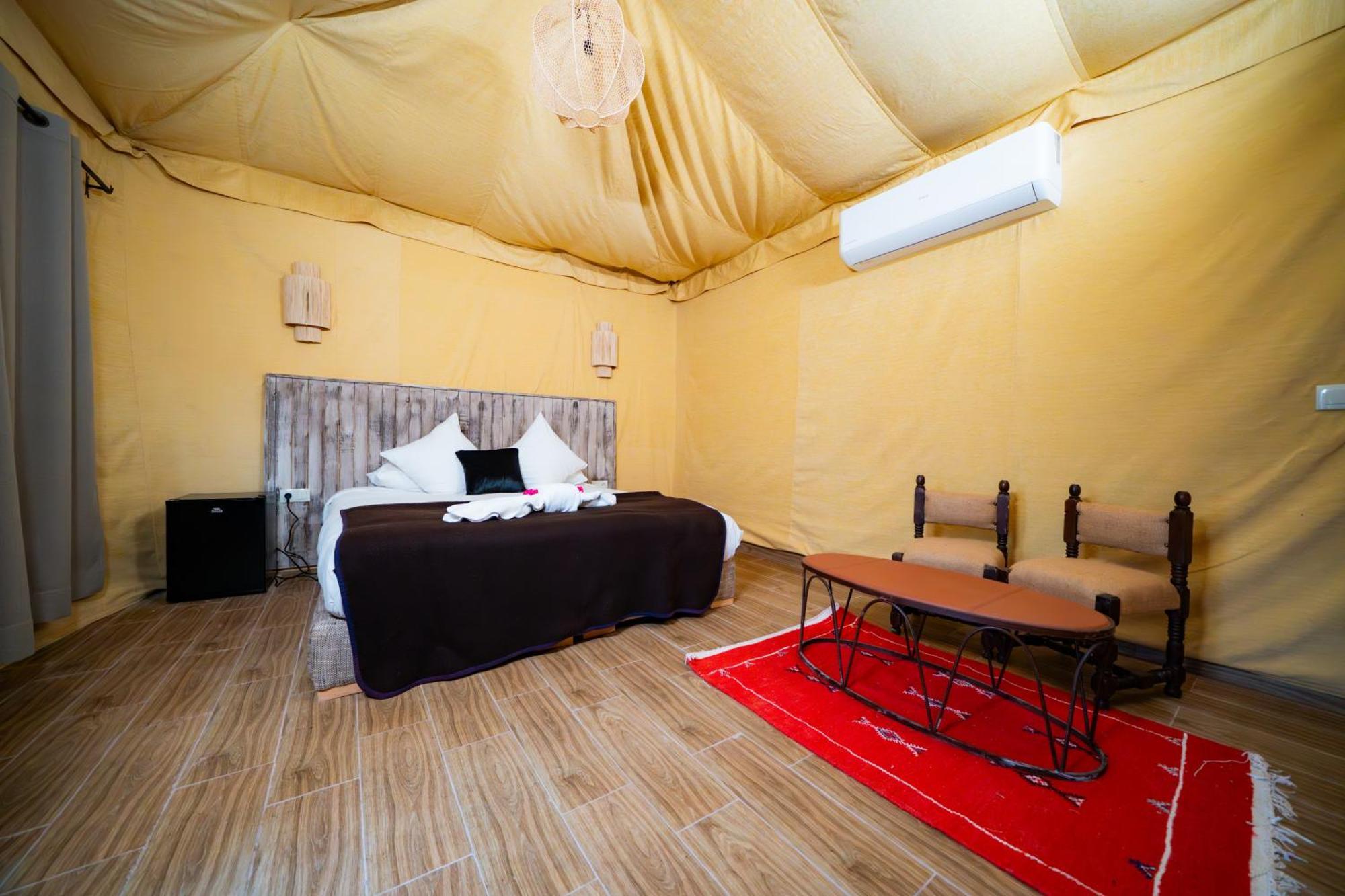 Le Bedouin Agafay Villa Marrakesh Bagian luar foto