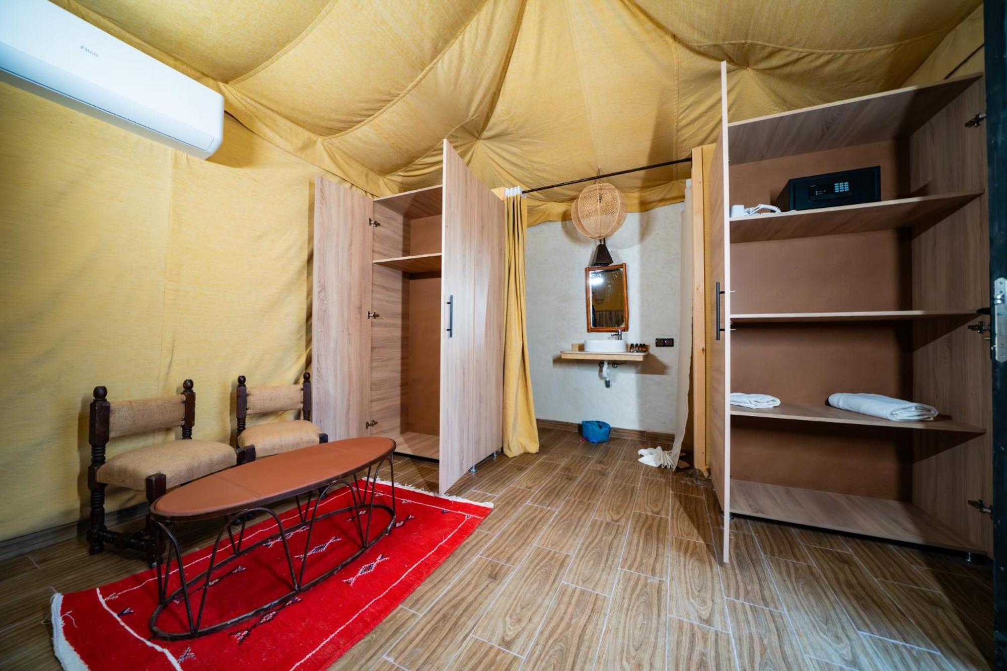 Le Bedouin Agafay Villa Marrakesh Bagian luar foto