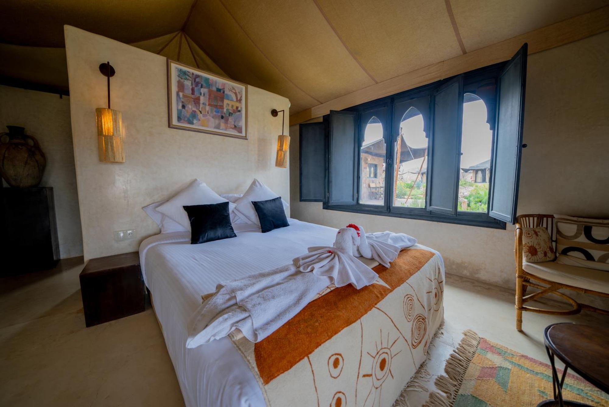 Le Bedouin Agafay Villa Marrakesh Bagian luar foto