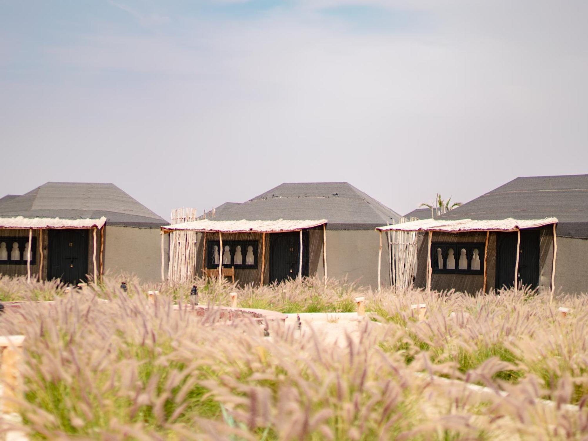 Le Bedouin Agafay Villa Marrakesh Bagian luar foto